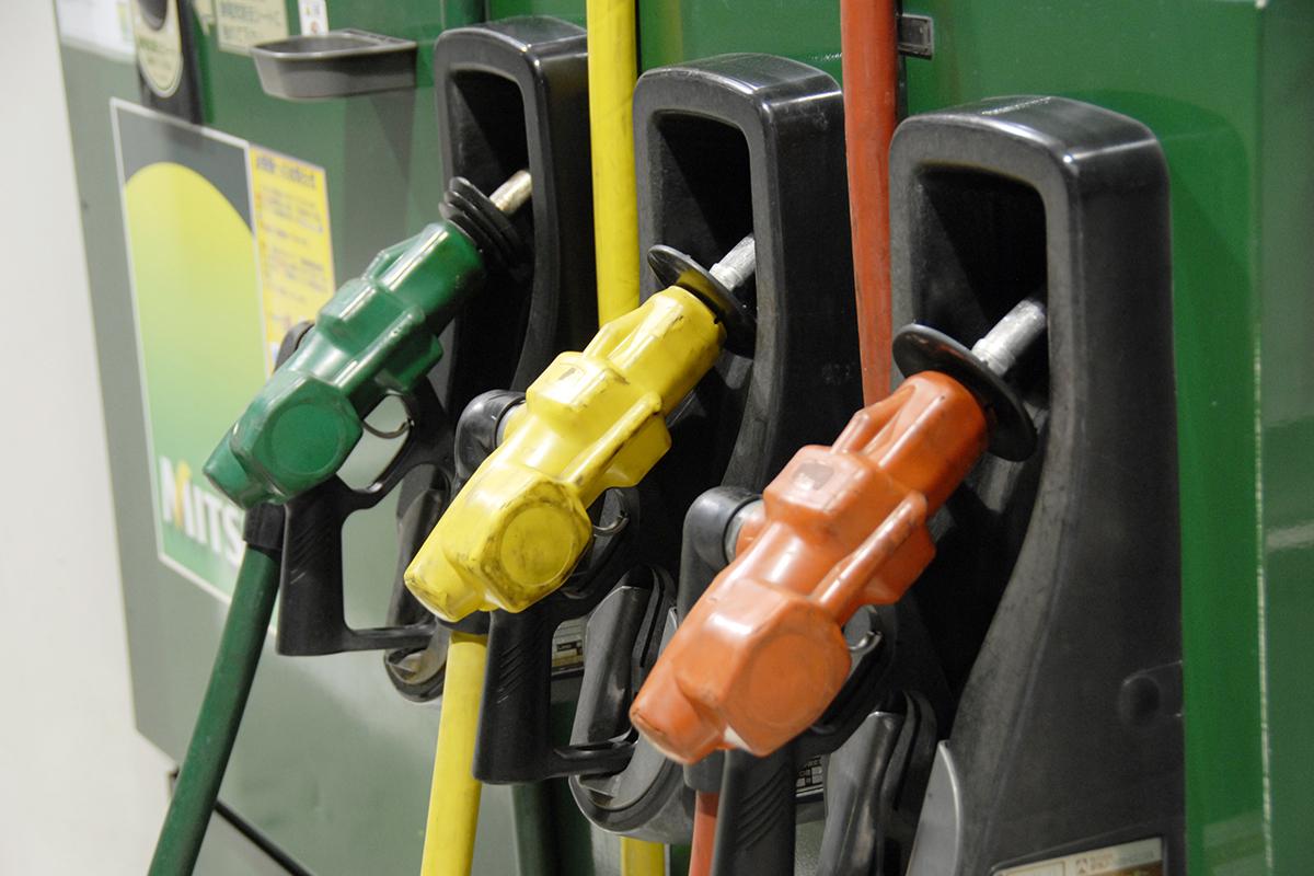 ハイブリッドやevが増えて消費量が減ると 価格上昇 の可能性 ガソリン価格が変わる要因とは Web Cartop 自動車情報サイト 新車 中古車 Carview