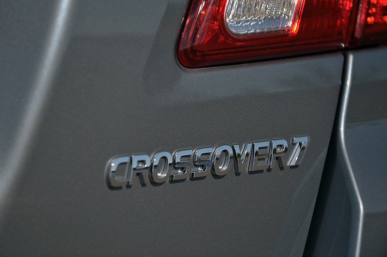 スバル クロスオーバー7発表、よりアグレッシブな都市型SUVへ変貌