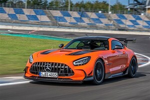 メルセデスAMGが究極のブラックシリーズとなるGT版を発売。ポルシェなら最強のGT2 RSに相当