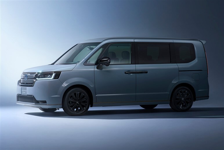 【逆襲のステップワゴン】“全部入り”「エアーEX」誕生で販売店に問い合わせ殺到中！ 予想価格は？