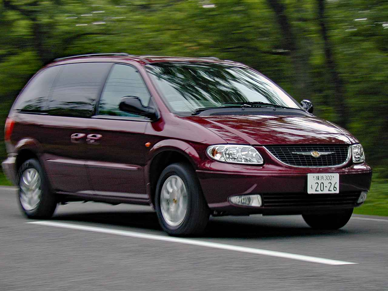 懐かしの輸入車 クライスラー ボイジャーは静かで滑らか 余裕のアメリカン ミニバンだった Webモーターマガジン 自動車情報サイト 新車 中古車 Carview