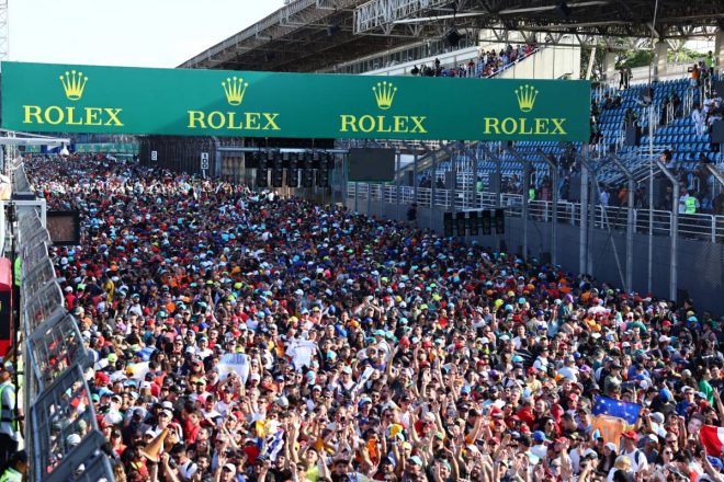 F1サンパウロGPのレース進行中に観客がバリアを乗り越えコースに侵入。4月にはオーストラリアでも同様の事象が発生