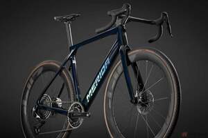 どこでも速い!?　高速化するグラベルに挑む究極のレースバイク　メリダ新型「ミッション」登場