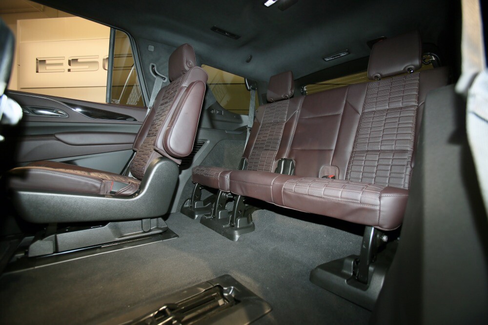 エスカレード　２列目シート　左右 エスカレード 2列目シート 左右 エスカレード2列目シート左右