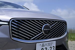 【試乗】ここまで熟成させたボルボに敬礼！　質感もハンドリングも向上した８年目のXC60はまさに<span class=