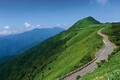 西日本最高峰の石鎚山が雲のじゅうたんに包まれる（愛媛県 石鎚スカイライン）【雲海ドライブ＆スポット Route 77】