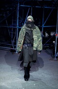 「ラフ・シモンズ」──連載：北村道子のジェントルマンを探して