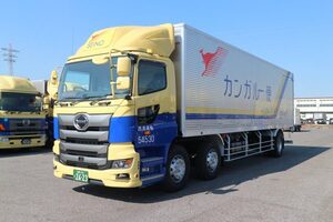 「3度見」「絶句」レベルの“激レア西濃トラック”出現にSNS驚愕！ 「人生の見聞広がった」「合成かと思った」その姿とは