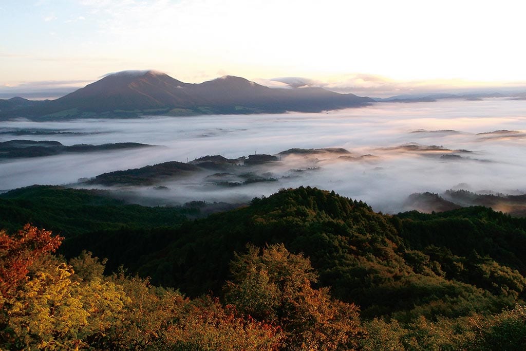 東の蒜山三山も 北の大山も一望にできる 岡山県 鬼女台展望休憩所 雲海ドライブ スポット Spot 67 Le Volant Carsmeet Web 自動車情報サイト 新車 中古車 Carview