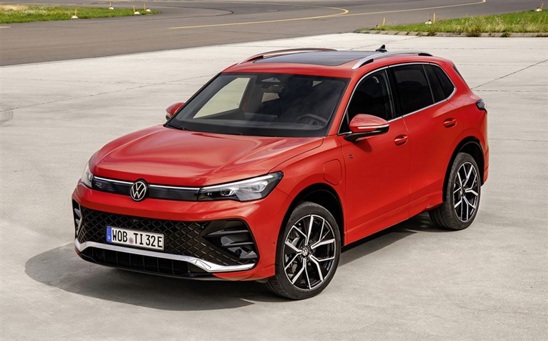 先進装備満載の次期「ティグアン」は買い？ 人気のハリアーやエクストレイルとコスパや装備を比較した！