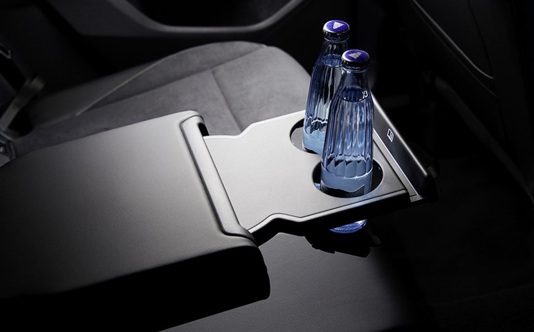 先進装備満載の次期「ティグアン」は買い？ 人気のハリアーやエクストレイルとコスパや装備を比較した！