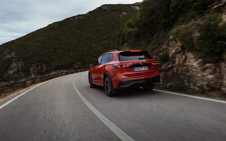 先進装備満載の次期「ティグアン」は買い？ 人気のハリアーやエクストレイルとコスパや装備を比較した！