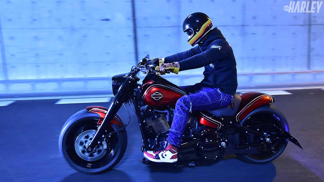 必見!!2000年モデルファットボーイ ワンオフシート 販売直営店 自動車
