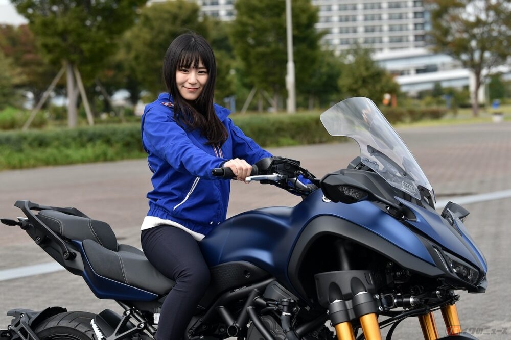 バイク初心者の女性ライダーが ヤマハの前2輪 後1輪の3輪バイクのlmwシリーズにファーストコンタクト その印象とは バイクのニュース の写真 7ページ目 自動車情報サイト 新車 中古車 Carview