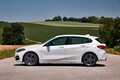 FFレイアウト採用の新型BMW 1シリーズはAクラスやマツダ3と比べて明快なスポーティさが光る