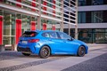 FFレイアウト採用の新型BMW 1シリーズはAクラスやマツダ3と比べて明快なスポーティさが光る