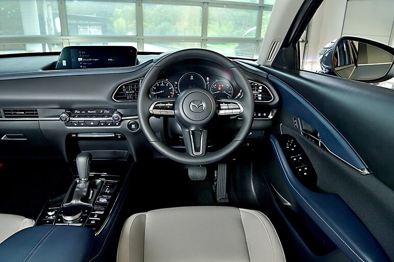 見た目だけじゃなかった。意外や実用性も高そうなマツダのブランニューモデル「CX-30」がついに国内発表