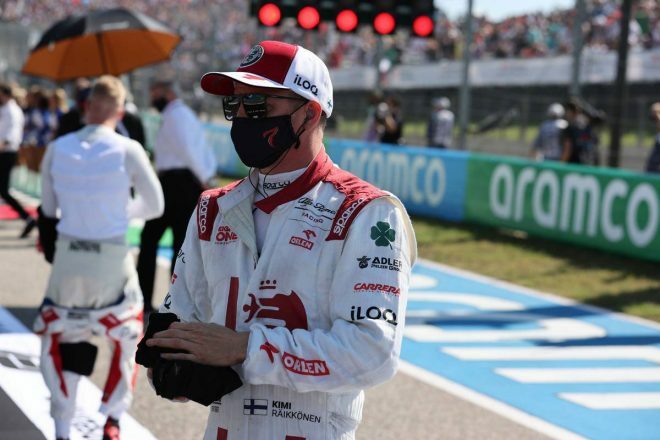 ライコネン「アロンソとの接触でフロアにダメージを負い、タイヤの磨耗が早まった」：アルファロメオ F1第17戦決勝