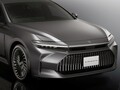 トヨタ クラウンの誕生70周年を記念して、2つの特別仕様車をセダンに設定