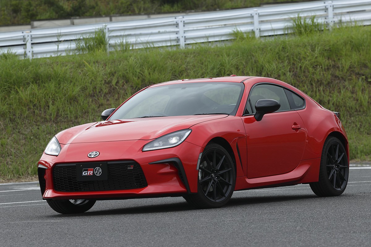 新型gr86 Brzはmtとatでキャラが違い過ぎる件 Mtは鋭いガツン系 Atは伸びる高回転系 Carview 自動車情報サイト 新車 中古車 Carview