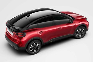 シトロエン「C4 MAX HYBRID」がエクステリアを刷新！新仕様のブラックルーフを採用し価格はほぼ据え置き