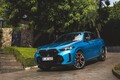 BMWの“電動ハイパワーSUV”がスゴイ！ 27年登場の新型「iX7」は1000psに迫るアルピナ仕様も計画中