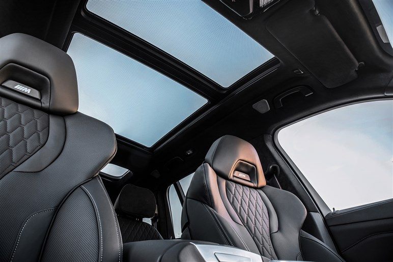 BMWの“電動ハイパワーSUV”がスゴイ！ 27年登場の新型「iX7」は1000psに迫るアルピナ仕様も計画中