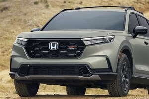「CR-V」にハイブリッドが出るってマジ？ “悲運のベストセラーSUV”が日本で二転三転する理由は、ホンダの“企業気質”にあった