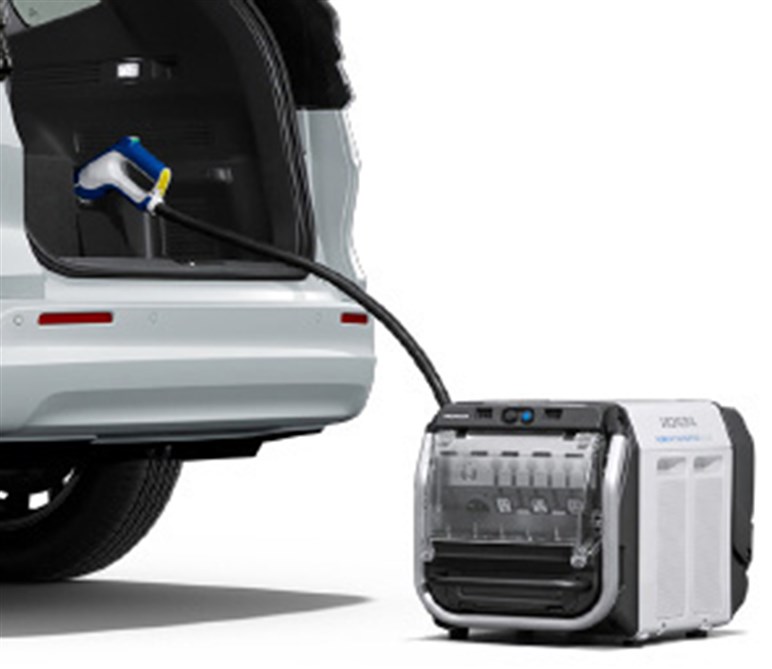 「CR-V」にハイブリッドが出るってマジ？ “悲運のベストセラーSUV”が日本で二転三転する理由は、ホンダの“企業気質”にあった