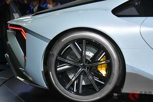 レクサス新「“2ドア”スポーツカー」日本初公開に大反響！ “LFAの後継じゃない”と明言も「同じ魂を感じる」「似ていてカッコイイ」の声も！ 「GR」との関係性にも注目の「スポーツコンセプト」登場！