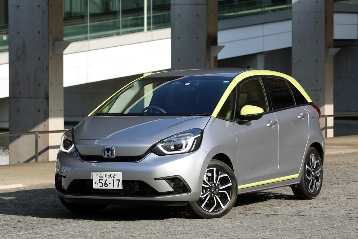 女性ならクルマもファッションの一部と捉えるべし 7つの服の系統別オススメの小型国産車14台 Web Cartop 自動車情報サイト 新車 中古車 Carview