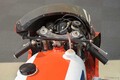 その発想がスゴイ!!　「V8」がNGなら隣のシリンダーとくっつけてしまえ!?　ホンダ「NR500」のオーバルピストン伝説　世界GPの歴史に名を残す