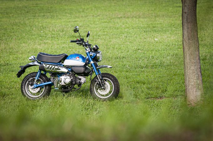 125ccで大きくなった モンキー はメリットだらけ ミニバイクを超えた ネオ レジャー へ 原付二種で楽しむホンダのバイク Honda Monkey125 前編 Webオートバイ 自動車情報サイト 新車 中古車 Carview