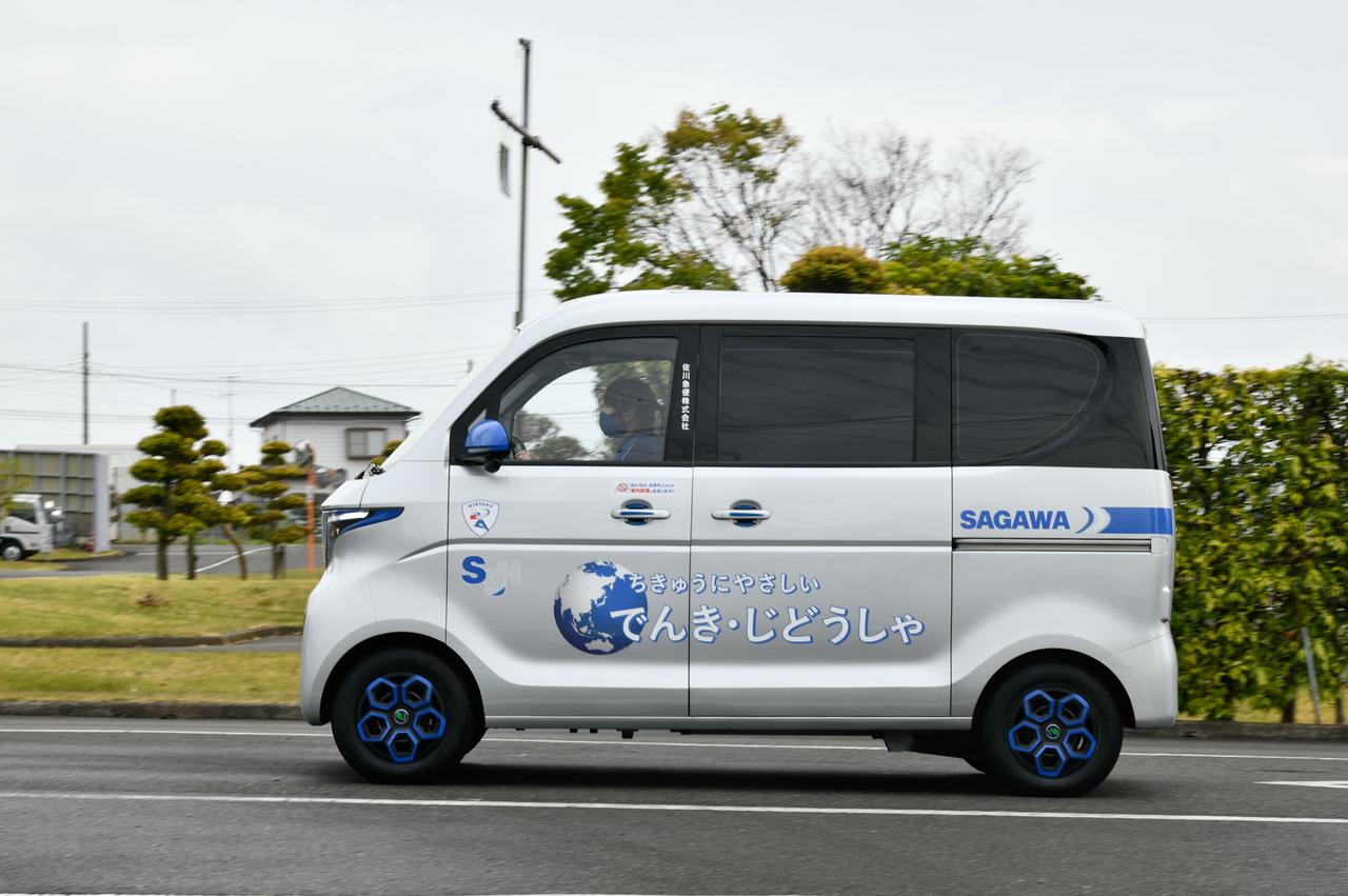 はたらくクルマ 佐川急便が宅配用evのプロトタイプを公開 収納や車内照明などの工夫多数 Webモーターマガジン 自動車情報サイト 新車 中古車 Carview