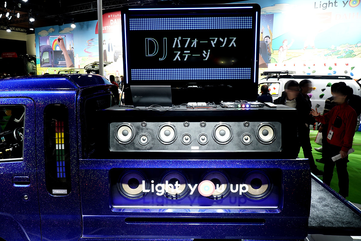 テント は序の口 Djブース まで 衝撃の軽トラ 荷台 カスタム６選 Auto Messe Web 自動車情報サイト 新車 中古車 Carview