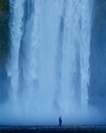瀧本幹也が撮影、吉沢亮 写真展「FOSS」開催──アイスランドの大自然と吉沢亮の邂逅