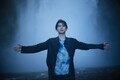 瀧本幹也が撮影、吉沢亮 写真展「FOSS」開催──アイスランドの大自然と吉沢亮の邂逅