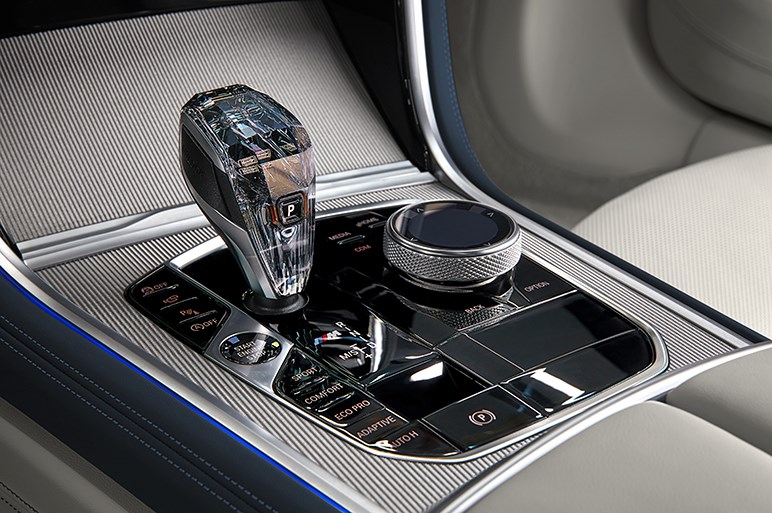 独BMW、8シリーズグランクーペを発表　ボディを約230mm延長した4ドア仕様