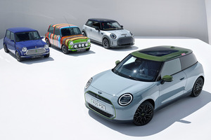 英国式トラッド2トップがコラボ！MINIとポール・スミスで描く世界観を世界初公開