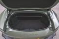 アストン マーティン・ヴァンテージ・ロードスター（1）　進化版ハードをチェック　随一の極上インテリア