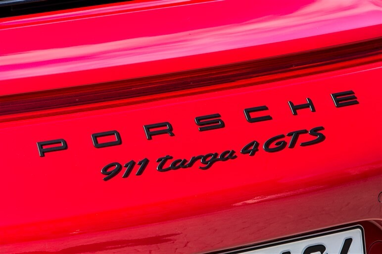 ポルシェ911タルガ4GTS、スポーティネスとエレガンスを同時に味わう