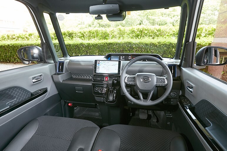 新型タントは価格や先進装備が魅力。N-BOXの上質感には勝てないが、ユーザー層も違っている