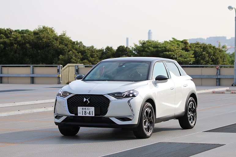 DS3クロスバックは個性的デザインと走り味でドイツ車にはないフランス流の世界を見せる