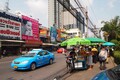 まるでタクシーレプリカのようなクルマの正体は!?　タイでライドシェアに「行灯のないタクシー」が使われる事情
