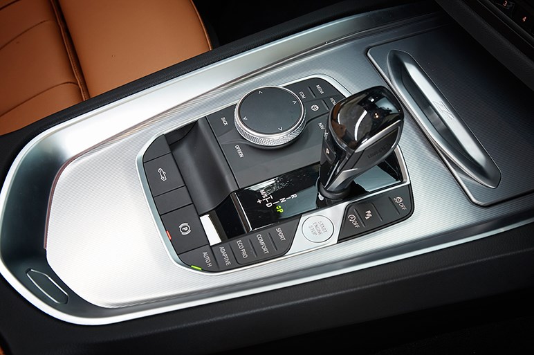 新型BMW Z4はスープラとの共同開発で驚きの操縦性と快適性を得たが、ふだん乗りでは過激すぎる面も