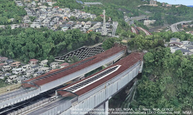 あれ、「トンネルっぽいもの」が無くなってる… そこはかつて「関西最悪級の渋滞ポイント」 今後どうなる？
