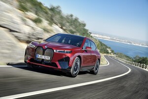 BMWが電動SUV「iX」を世界初公開。2021年末発売、その内外装はもはやコンセプトカー級