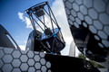 日産、モバイル天文ラボの機能を持つ宇宙観測車「ナバラ ダークスカイ コンセプト」公開