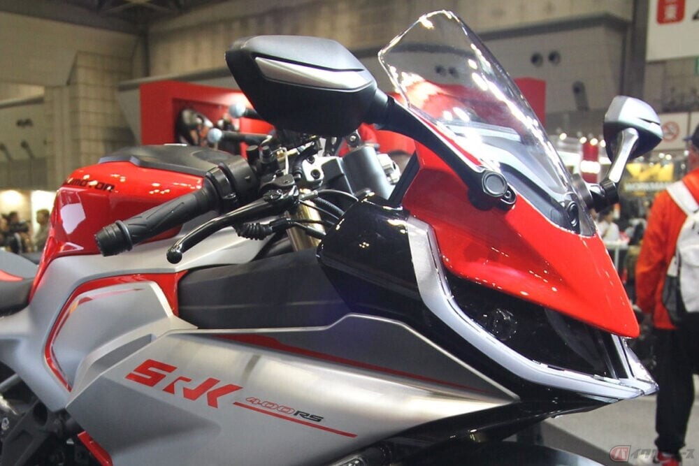 4気筒400ccエンジン搭載のカワサキ「Ninja ZX-4R」に強力な 4気筒400ccエンジン搭載のカワサキ「Ninja ZX-4R」に強力な