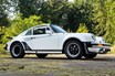 クラシックポルシェ入門に最適！ 前期型「911ターボ」が約2118万円で落札…第一次スーパーカー世代にとって憧れの1台はいまこそ手に入れたい！